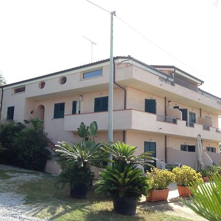 Residence Floritalia - Ricarica Auto Elettriche Santa Domenica  Eksteriør bilde